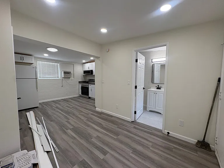 Studio Apartment with luxury vinyl floors, new paint, bathroom and kitchen.