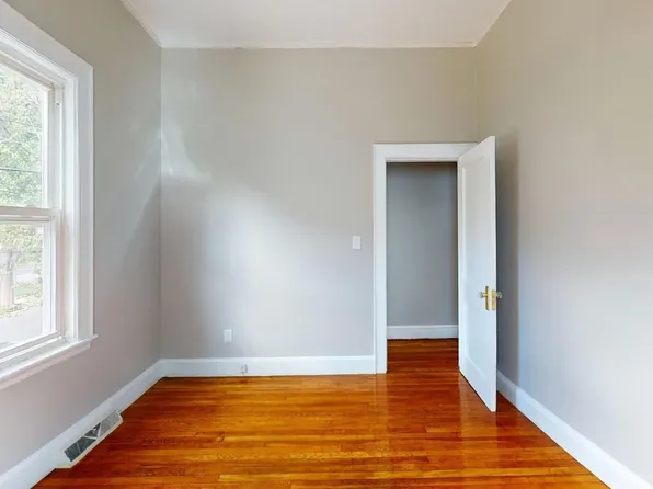 20-22B Holmes St #20, Malden, MA 02148