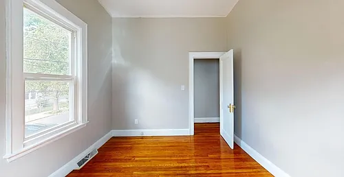 20-22B Holmes St #20 Photo 1 20-22B Holmes St #20 Photo 1