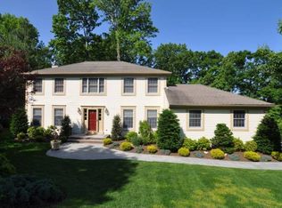 63 Highland Cir, Berkeley Heights, NJ 07922