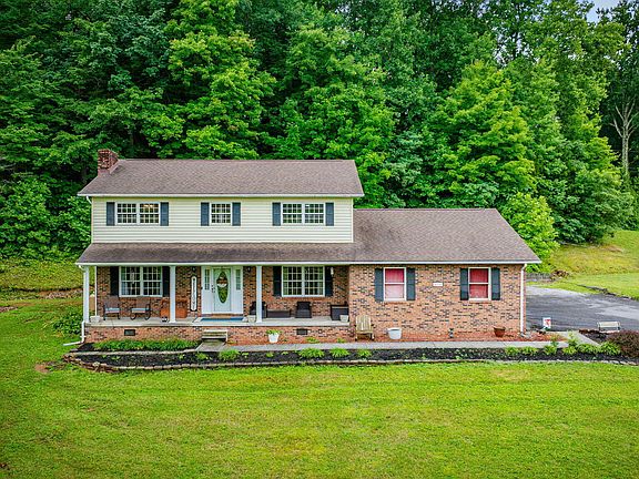 2nd image of 438 Riverview Dr