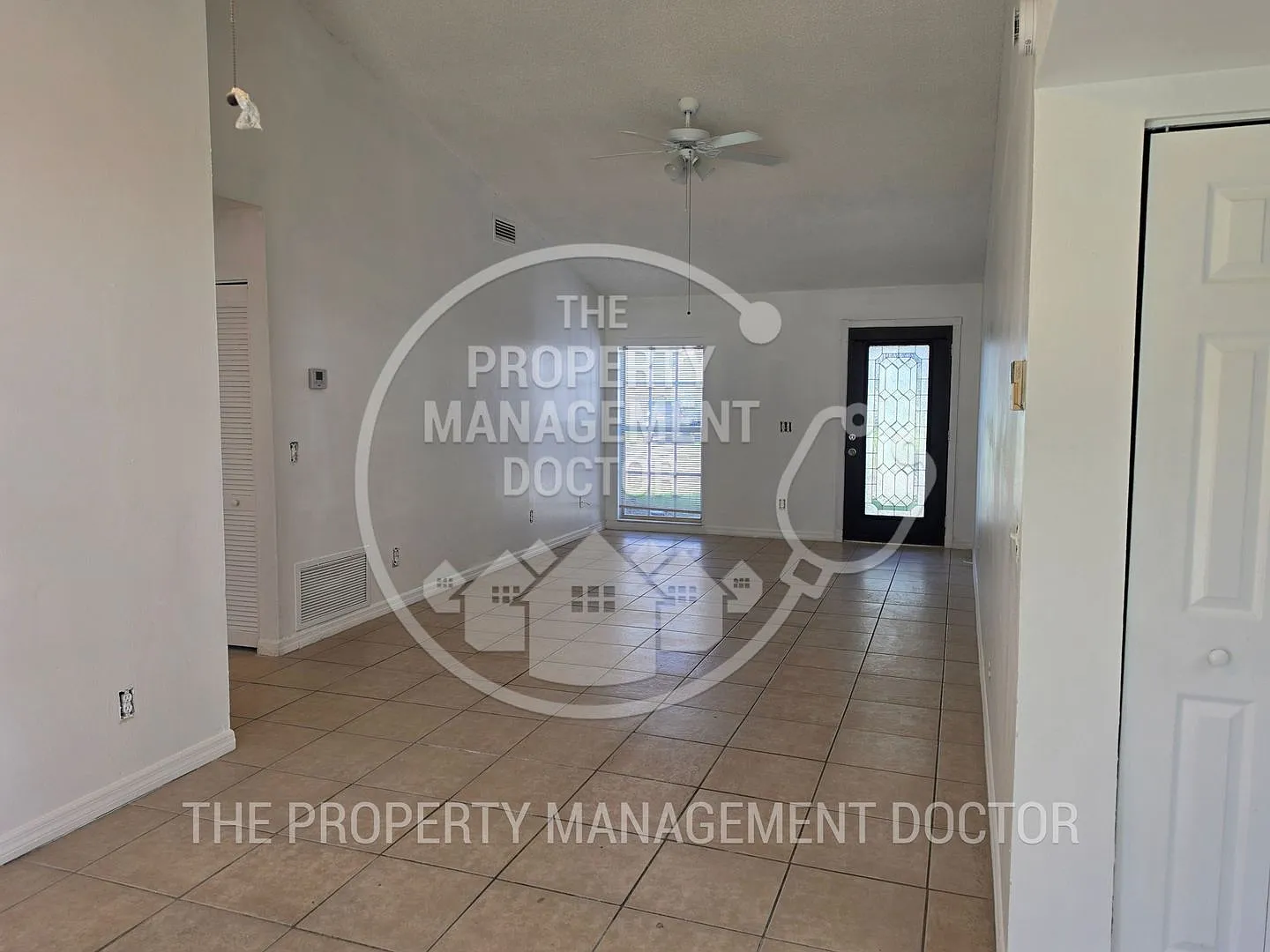 Charming 3-Bedroom Home in Prime Brandon Location Fully Remodeled with Fenced Yard! — Photo 3