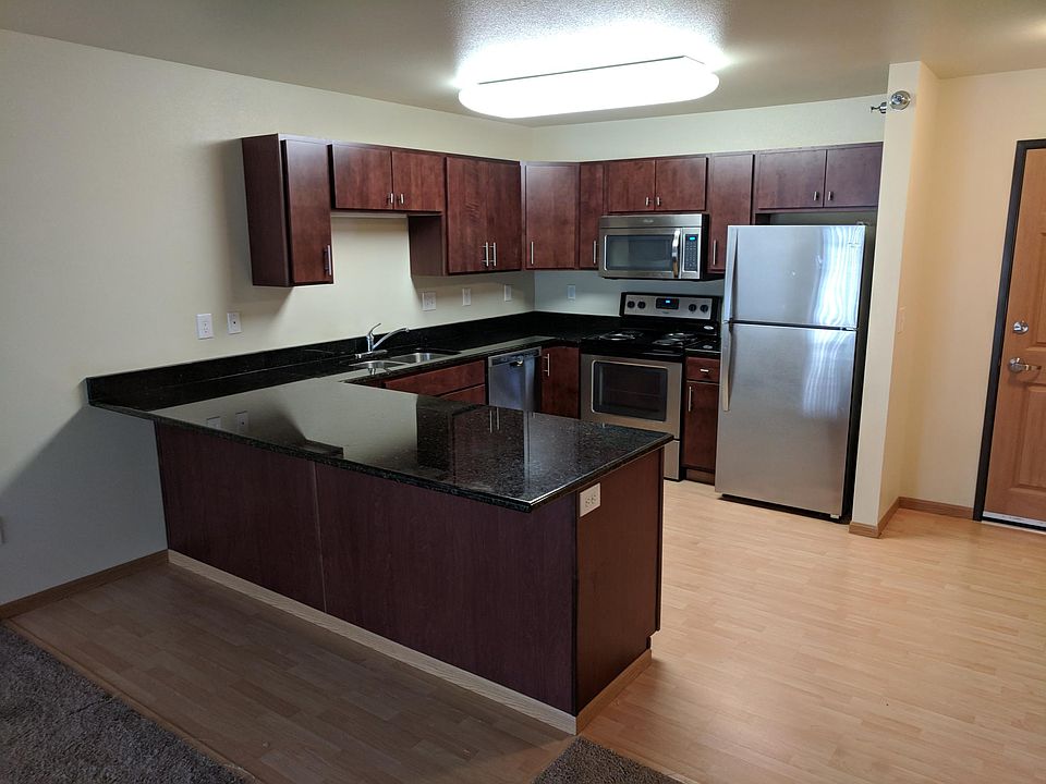 1st image of 615 33rd Ave W APT 108