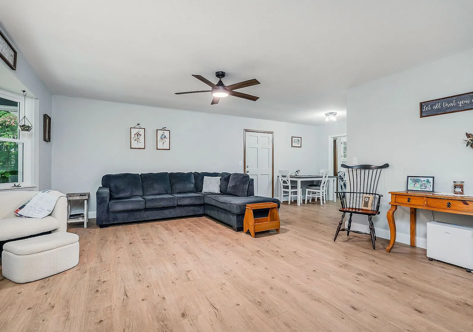 Charming Updated Home available for 12 months *Furnished OR Unfurnished* — Photo 2