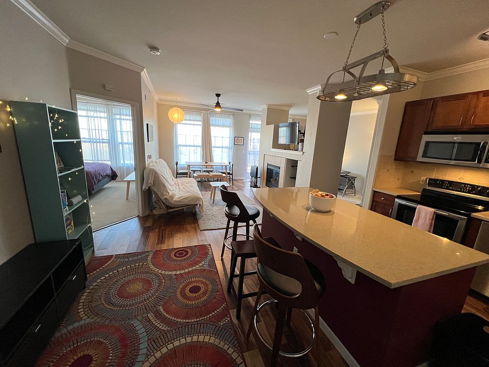 1st image of 13456 Via Varra St Unit 421