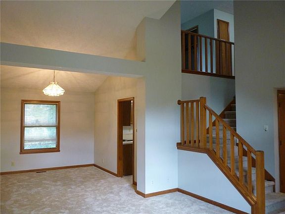 2nd image of 7555 Allenwood Ct