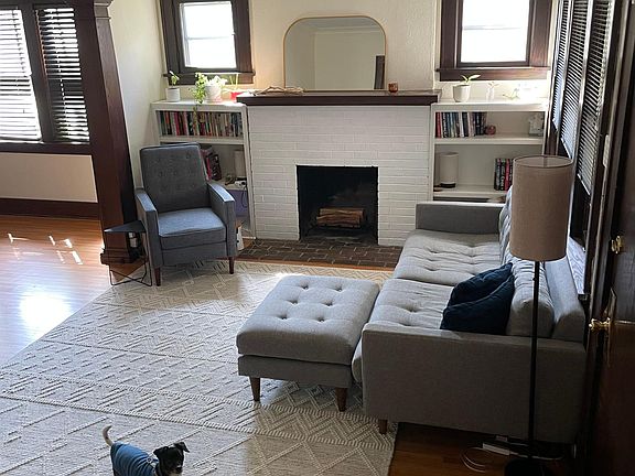 4th image of 2845 43rd Ave S