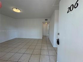 4732 SW 33rd Ave, Fort Lauderdale, FL