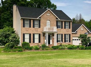 273 Apple Cross Rd, Harpers Ferry, WV 25425