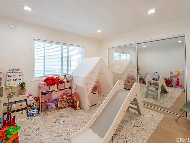10119 Pinewood Ave #108 — Photo 7