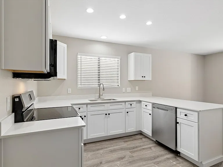 5936 E Phelps Rd — Photo 13
