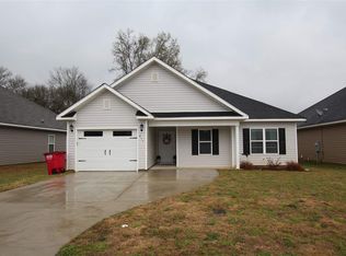 211 Collinstown Ave, Centerville, GA 31028