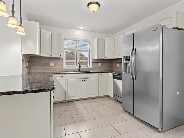 9502 Fran Lin Pkwy — Photo 8