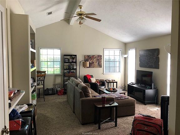 4th image of 2517 Cross Timbers Dr