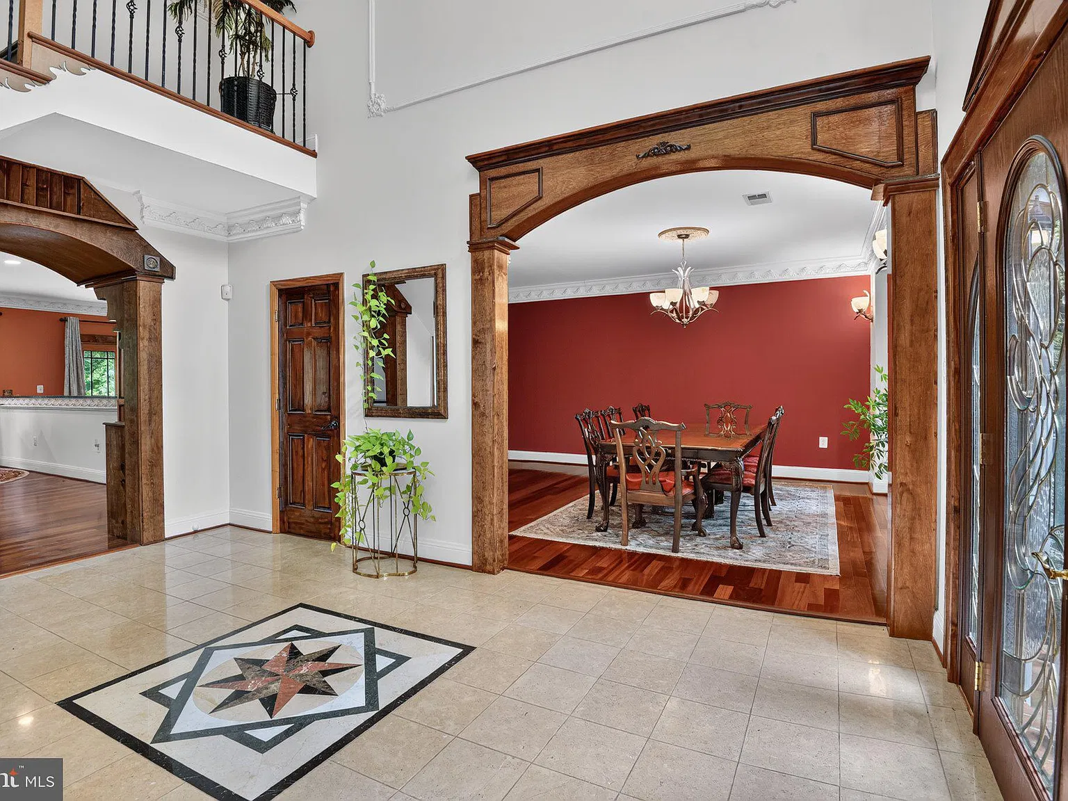 5 bed, 5.0 bath, 5997 sqft, $6,500 — Photo 4