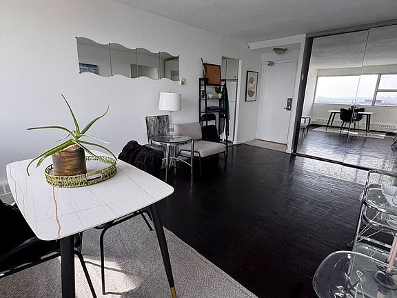 4th image of 715 Don Mills Rd #2405