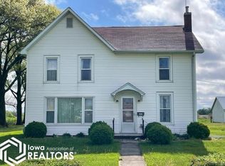 505 E Main St, Stronghurst, IL 61480