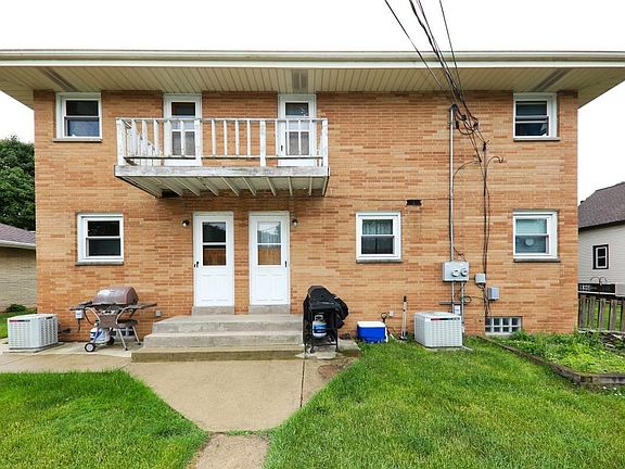 5th image of 1900 E Euclid Ave #1902