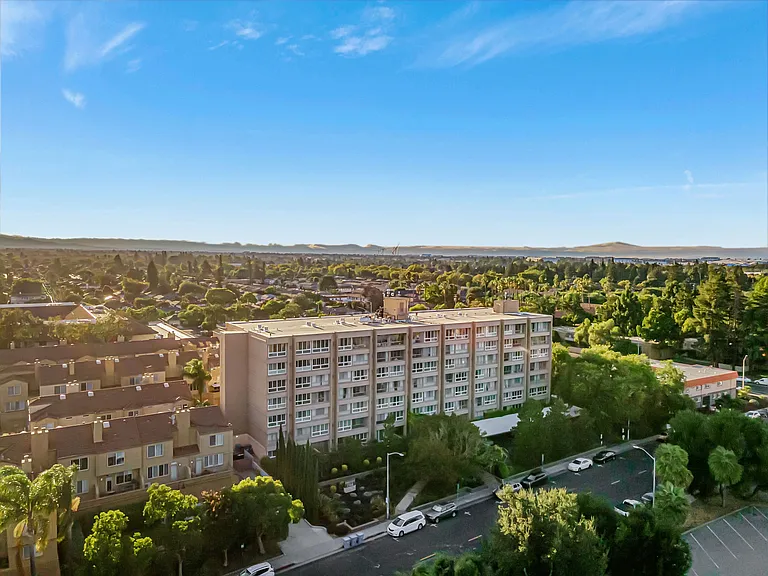 1700 Civic Center Dr #707 — Photo 42