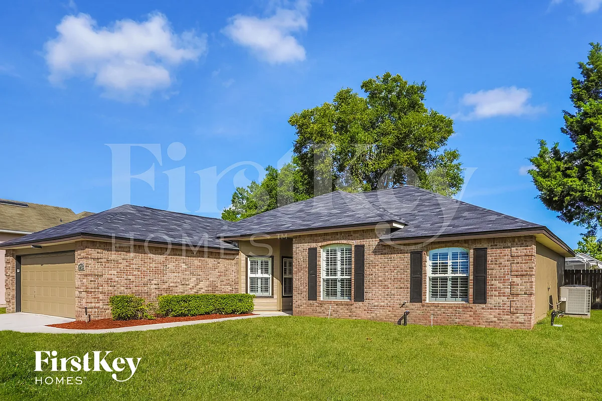 Building Photo - 1913 Belhaven Dr