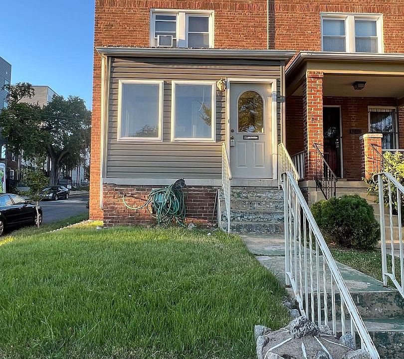 2nd image of 1800 H St NE