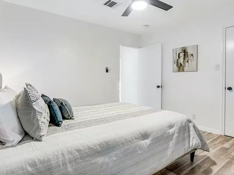 2902 Donnell Dr — Photo 4