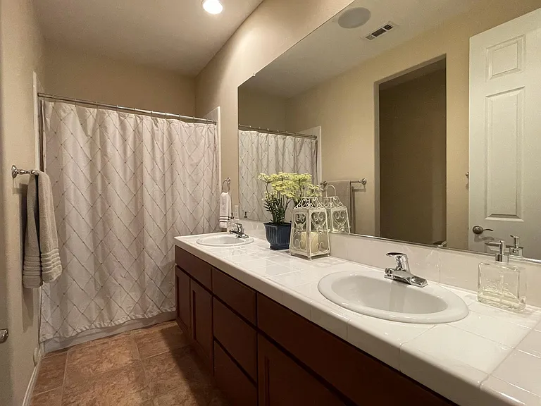 49 Vista Mirage Way — Photo 32