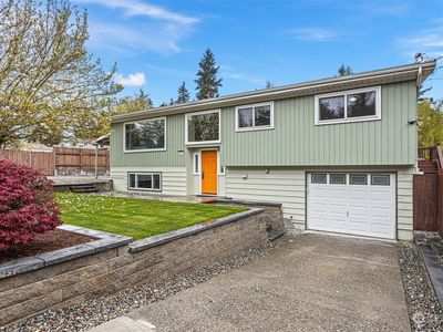 20234 Des Moines Memorial Dr, Seattle, WA, 98198