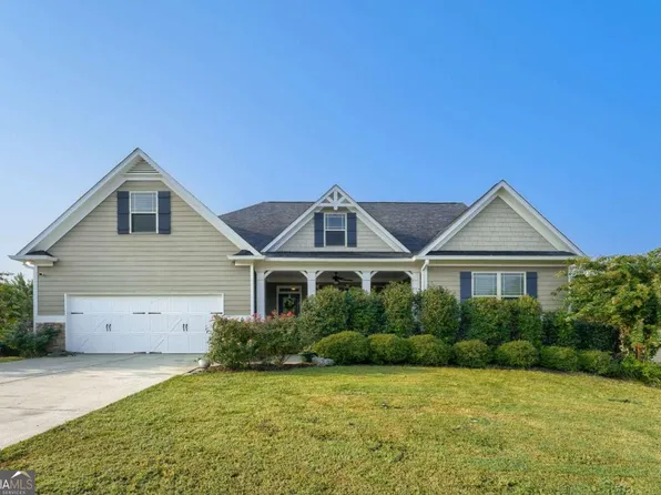 486 Riverwalk Manor Dr, Dallas, GA 30132