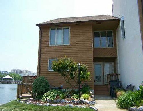 1st image of 769 Arctic Ave