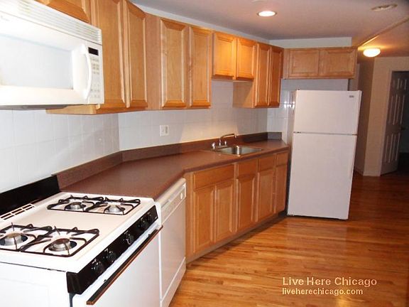 4th image of 900 W Dakin St #914311