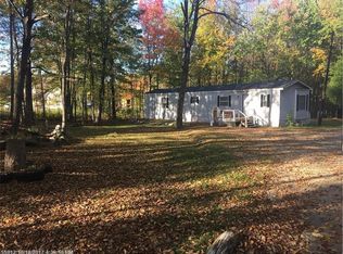 22 Friendship Dr, Manchester, ME 04351