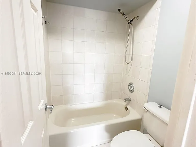 10000 NW 9th Street Cir #21 — Photo 15