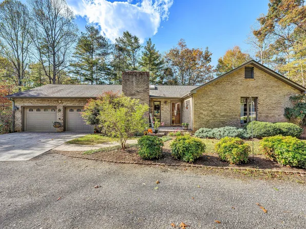 1527 Quail Dr, Goodview, VA 24095