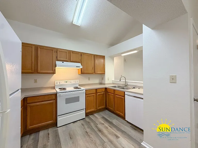 1867 Heartland Dr — Photo 7