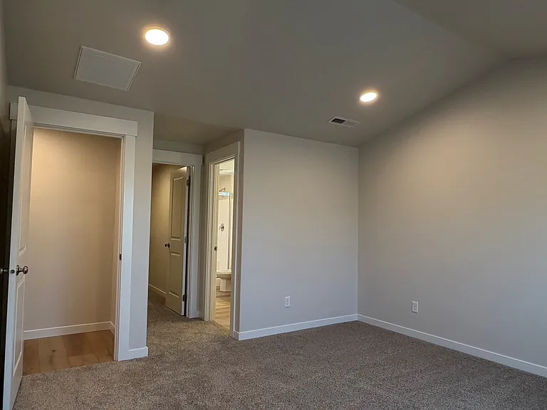 11135 Bluefield Dr — Photo 9