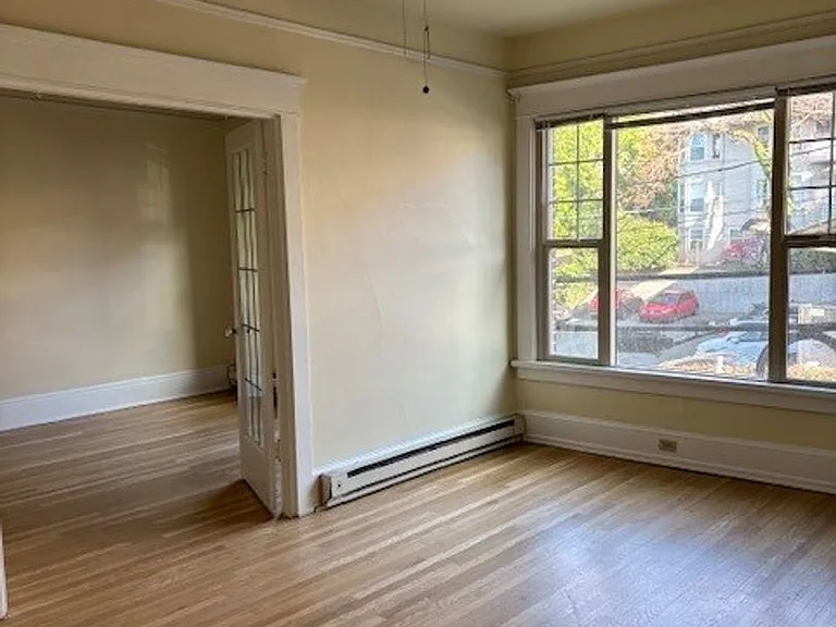 Del Roy Apartments — Photo 5