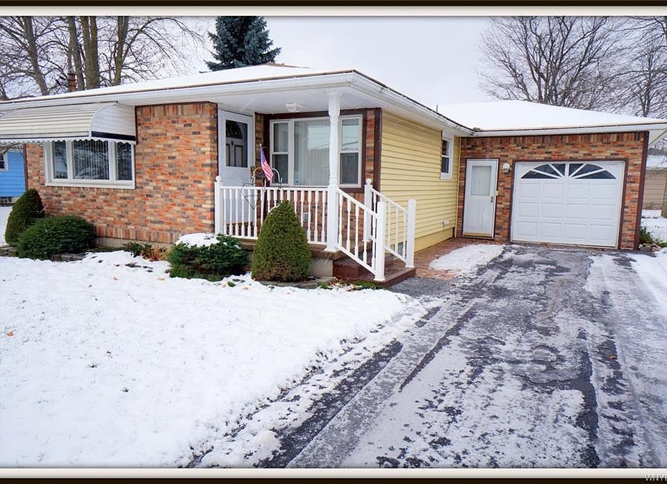 1st image of 100 Iroquois Ave