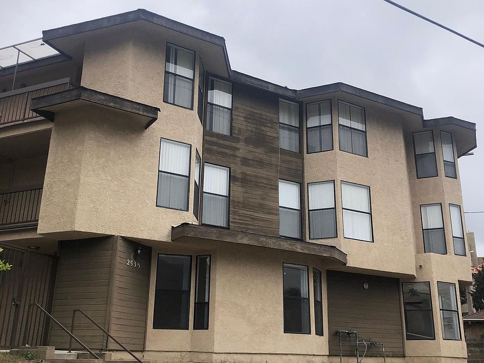 1st image of 2935 Montrose Ave