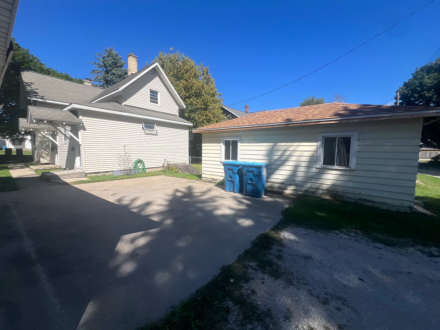 1 bed, 700 sqft, $900 — Photo 2