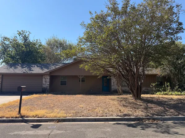 224 Monterrey Dr, Hewitt, TX 76643
