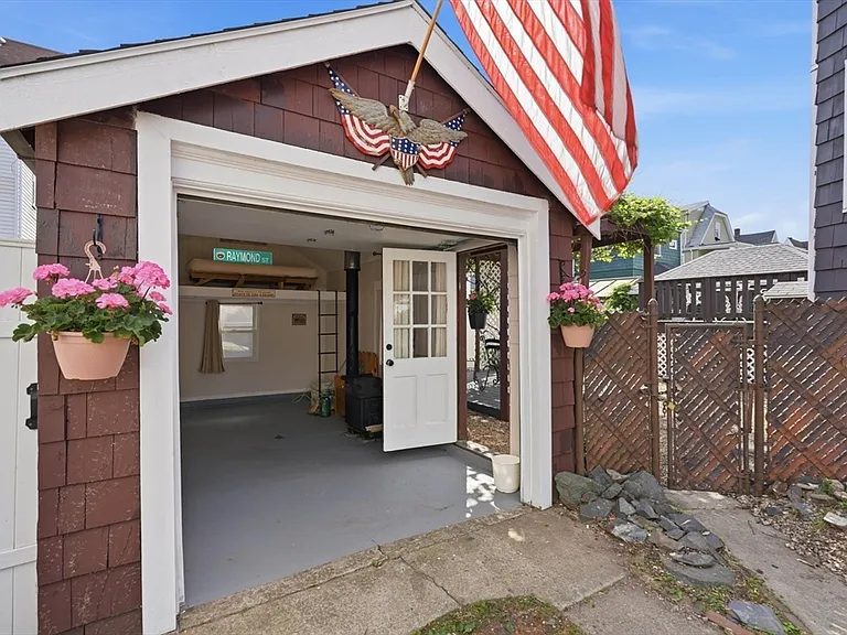20A Raymond St #1 — Photo 12
