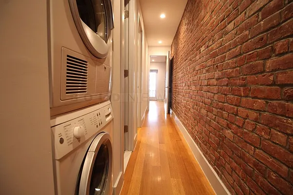 Rented by Bold New York | media 6