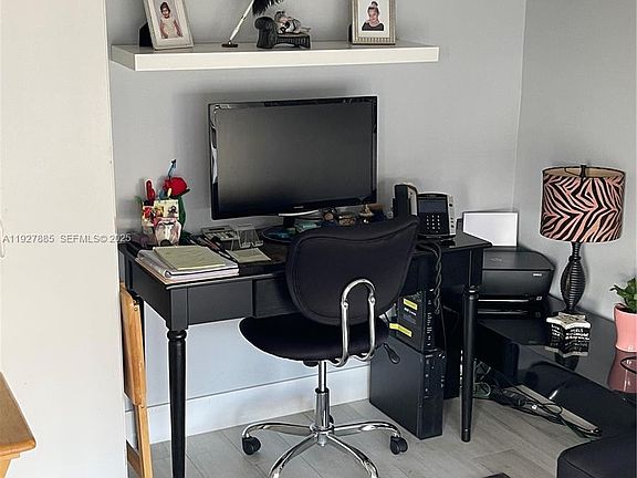 4th image of 200 Leslie Dr APT 622