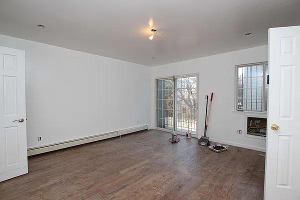 Rented by Nooklyn NYC LLC | media 7