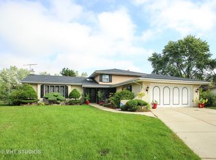 817 River Forest Ct, Bensenville, IL 60106