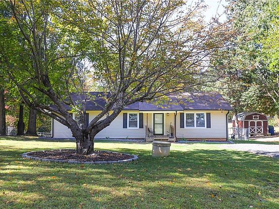 2nd image of 234 College Ln