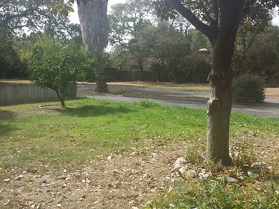 4th image of 3800 Robertson Ave