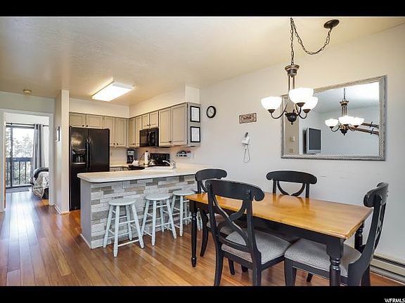 5th image of 3615 N Wolf Lodge Dr #405