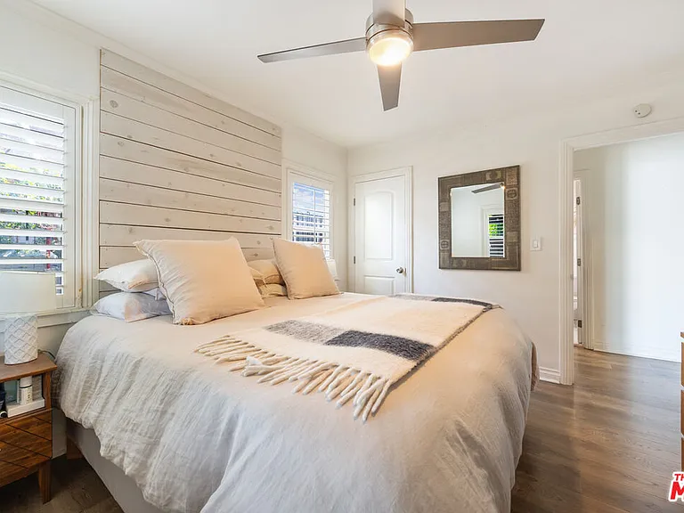 1837 N Middleton Pl — Photo 12